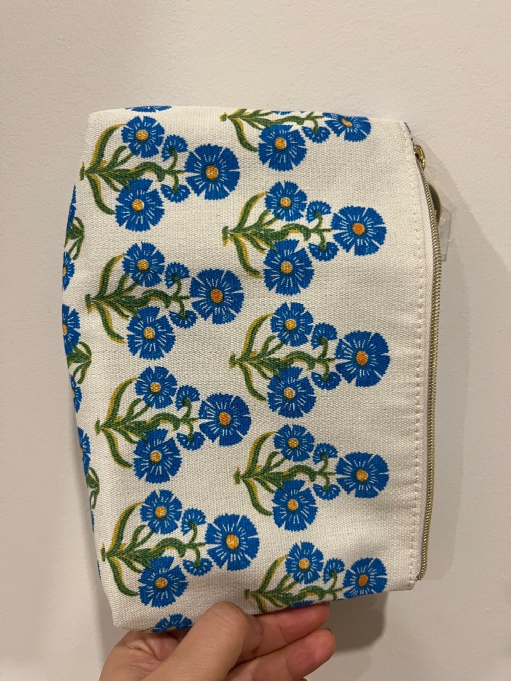 Estee Lauder Blue Floral Canvas Cosmetic Pouch - Picture 3 of 6